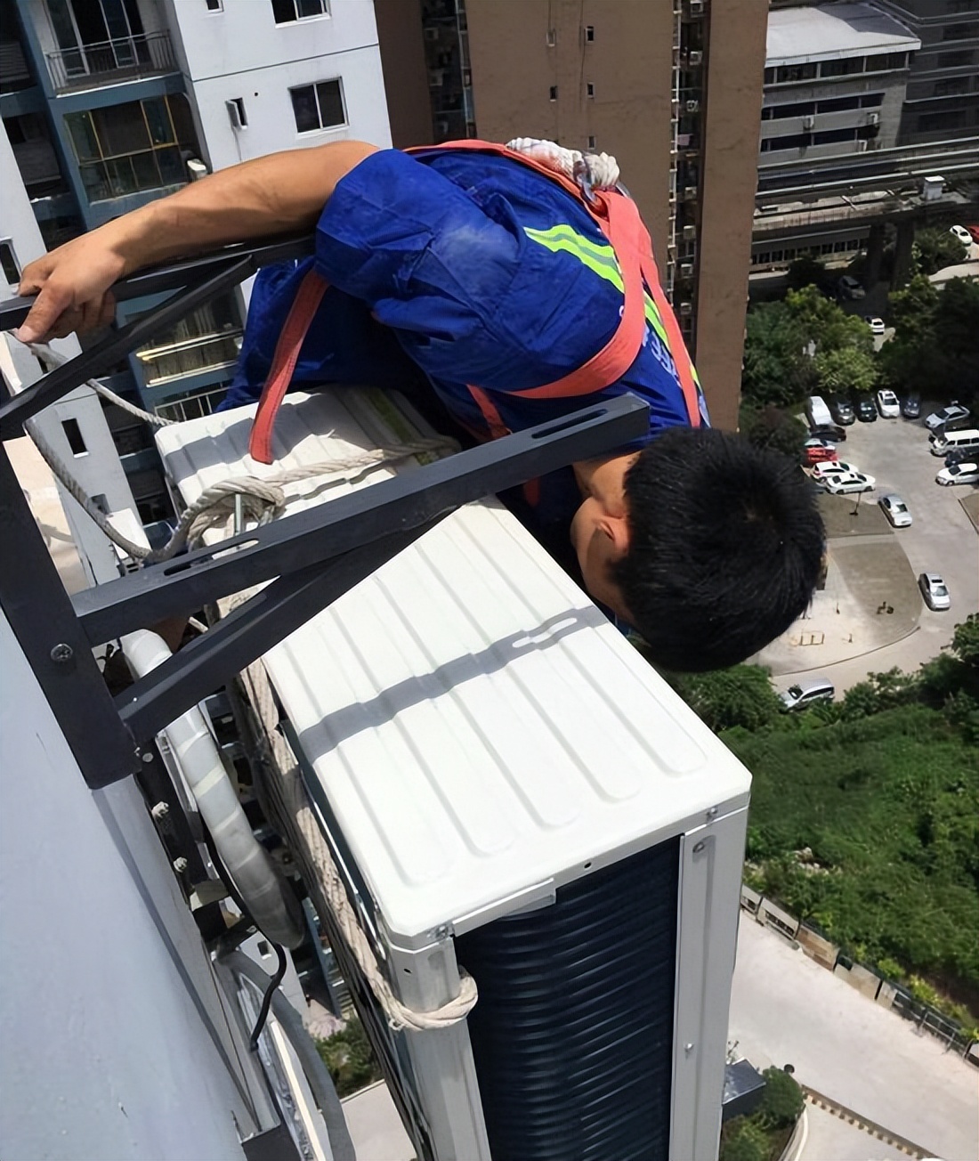 东西湖新沟格力空调维修 各品牌都修