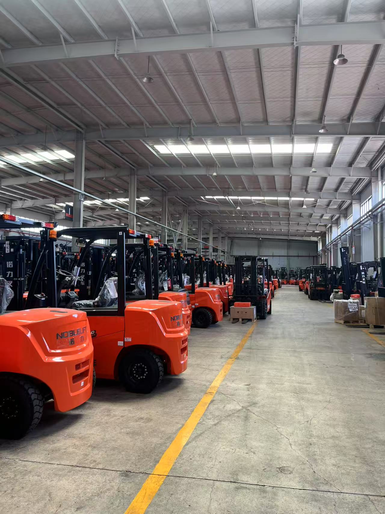 无锡电动叉车5吨平衡重叉车CPD50