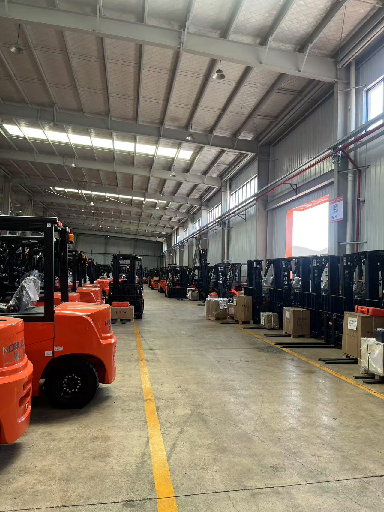 无锡电动叉车5吨平衡重叉车CPD50