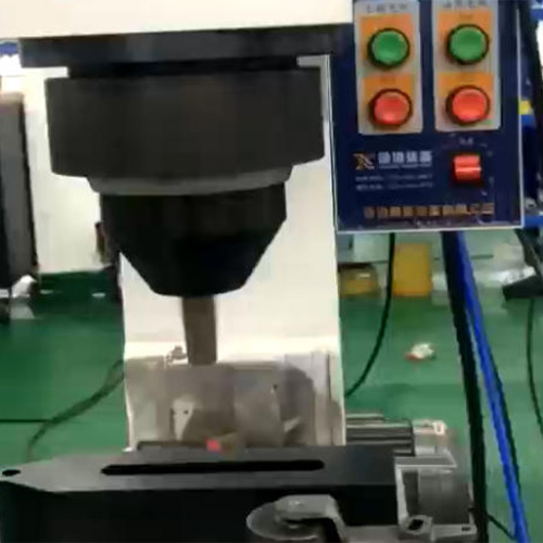 径向旋铆铆接机